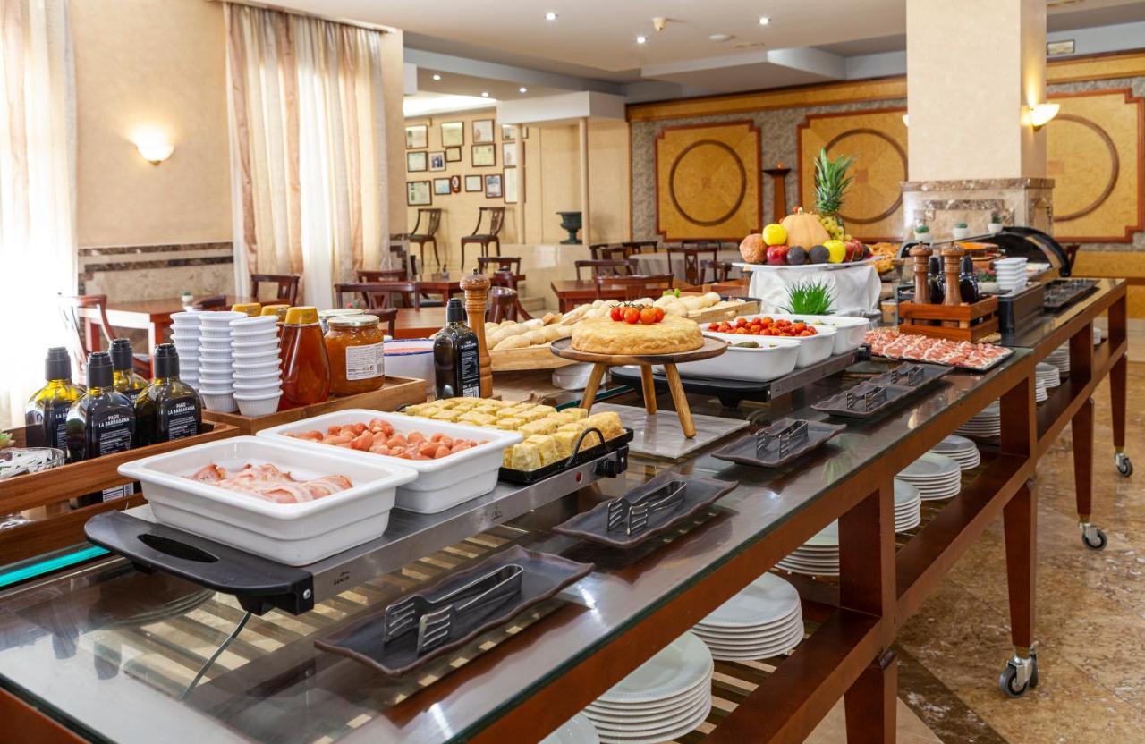 Hotel Macia Alfaros Cordoba Luaran gambar